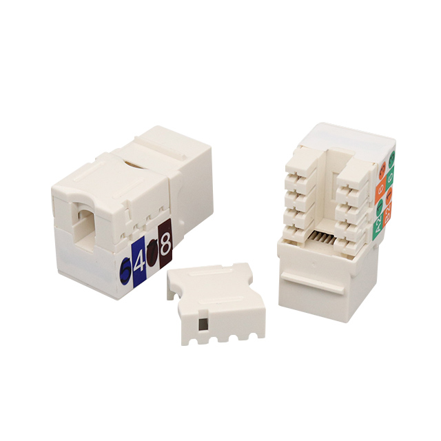 CAT5e UTP Conector perforado de 90 grados